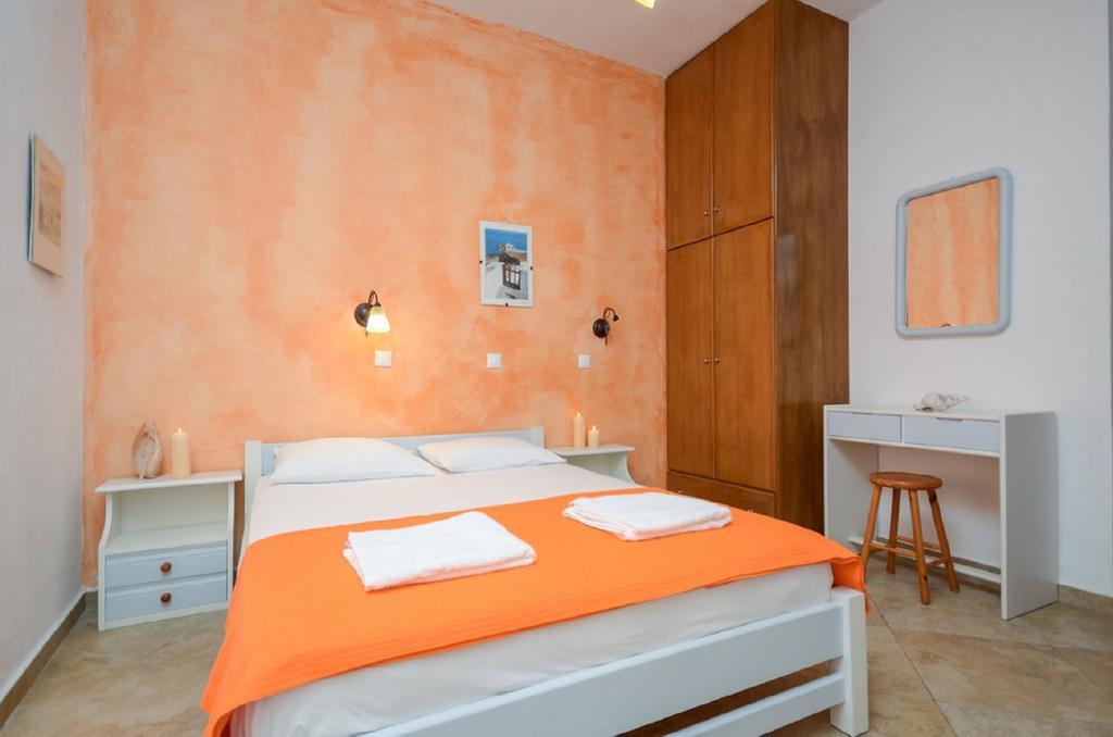 Sofia Studios Agia Anna  部屋 写真